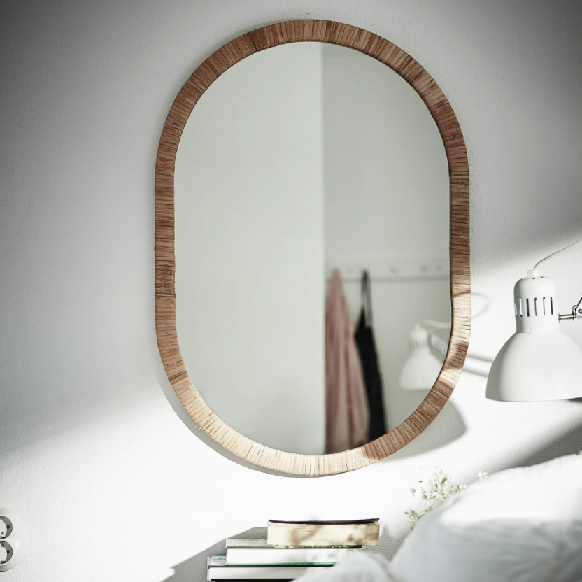 Miroir OPPHEM ikea.  Un miroir en rotin
