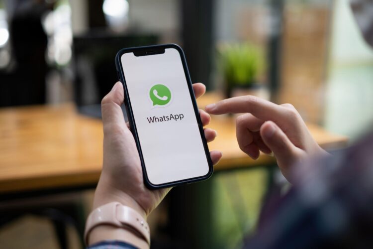 whatsapp whatsapp